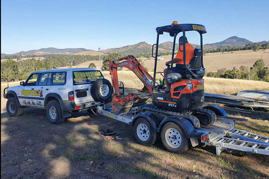 diggermate franchisee of gympie delivering mini excavator